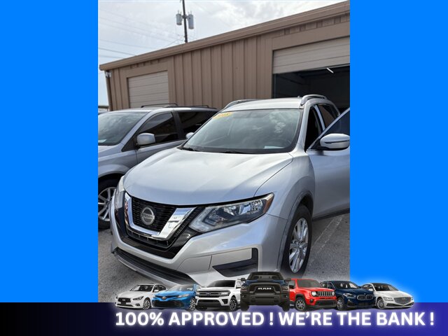 2017 Nissan Pathfinder S   - Photo 6 - Naples, FL 34112