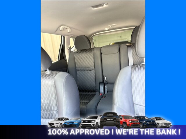 2017 Nissan Pathfinder S   - Photo 9 - Naples, FL 34112