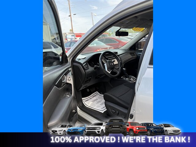 2017 Nissan Pathfinder S   - Photo 7 - Naples, FL 34112
