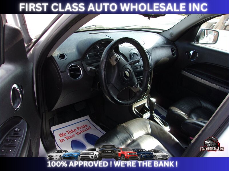 2010 Chevrolet HHR LT   - Photo 8 - Naples, FL 34112