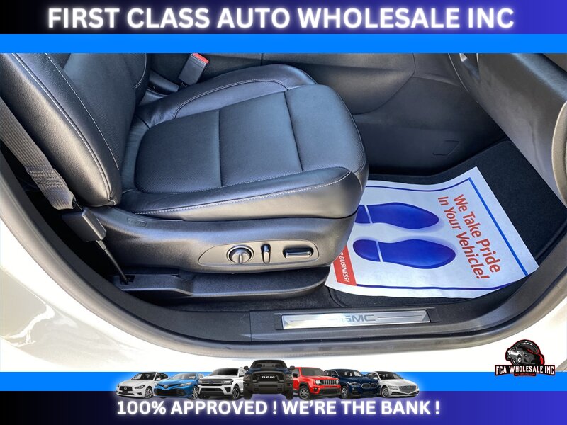 2017 GMC Acadia SLT-1   - Photo 51 - Naples, FL 34112