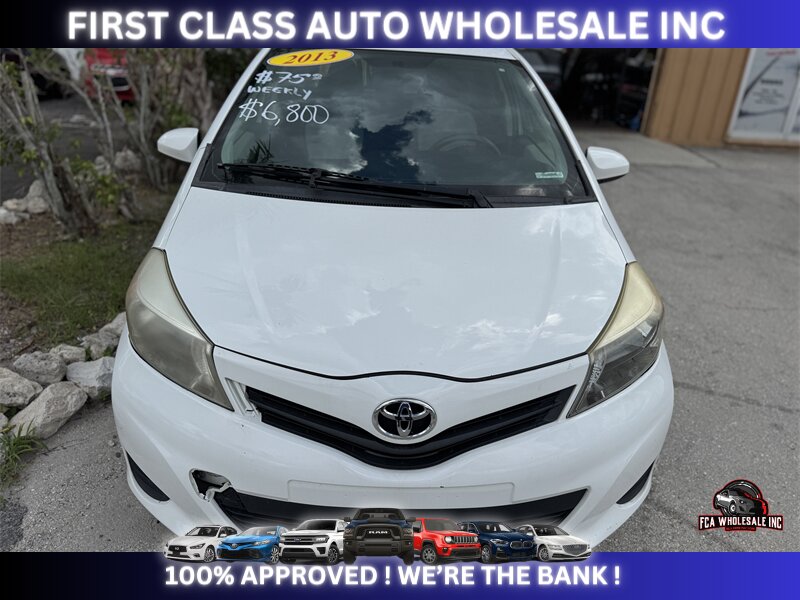 2013 Toyota Yaris 5-Door L   - Photo 3 - Naples, FL 34112