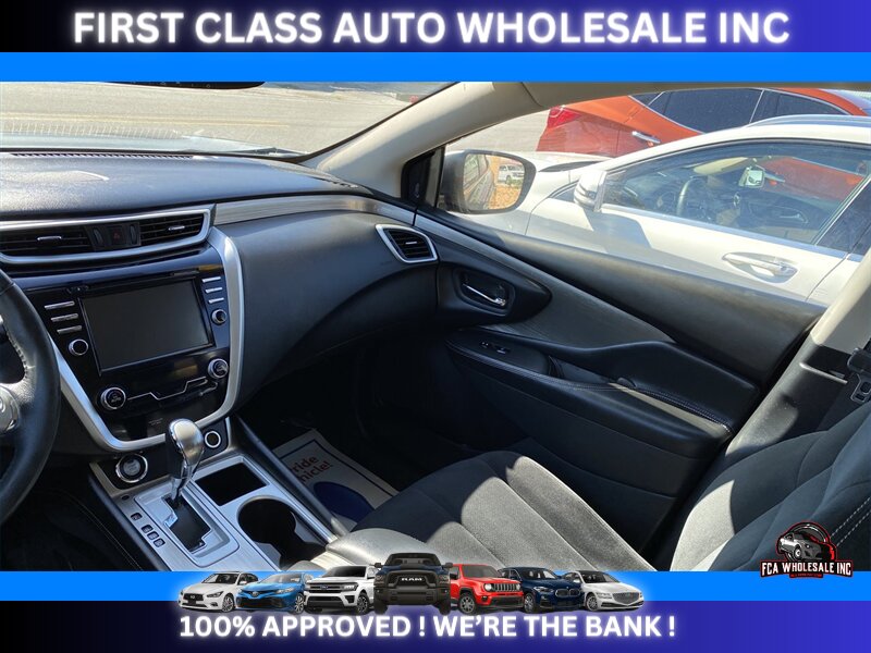 2018 Nissan Murano SV   - Photo 14 - Naples, FL 34112