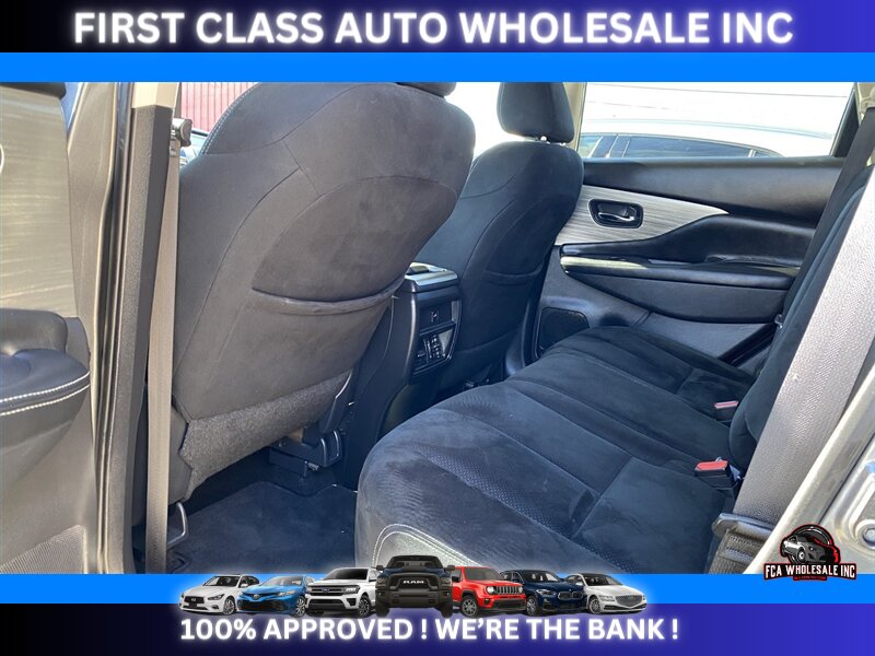 2018 Nissan Murano SV   - Photo 9 - Naples, FL 34112