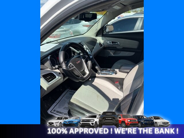 2017 GMC Terrain SLT   - Photo 5 - Naples, FL 34112