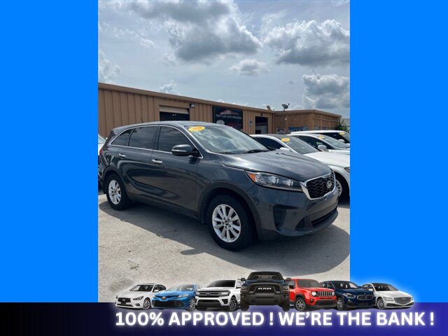 2020 Kia Sorento LX   - Photo 3 - Naples, FL 34112