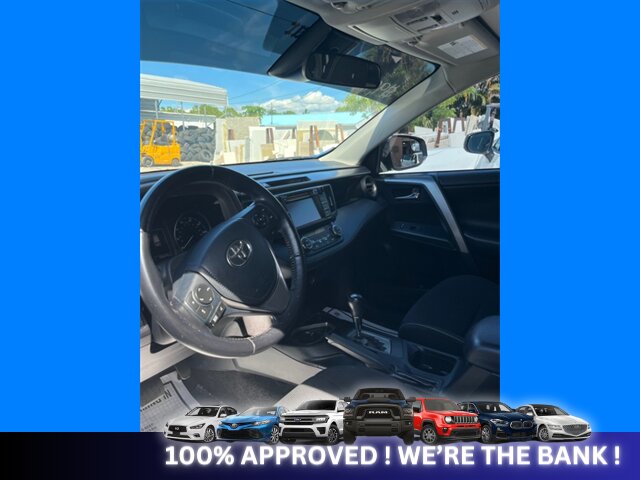 2017 Toyota RAV4 XLE   - Photo 5 - Naples, FL 34112