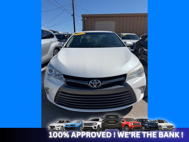 2016 Toyota Camry SE - Photo 2 - Naples, FL 34112