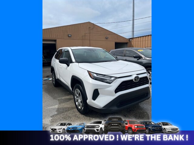 2023 Toyota RAV4 LE   - Photo 3 - Naples, FL 34112