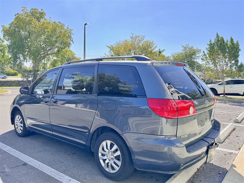 2006 Toyota Sienna CE 7 Passenger   - Photo 8 - Naples, FL 34112