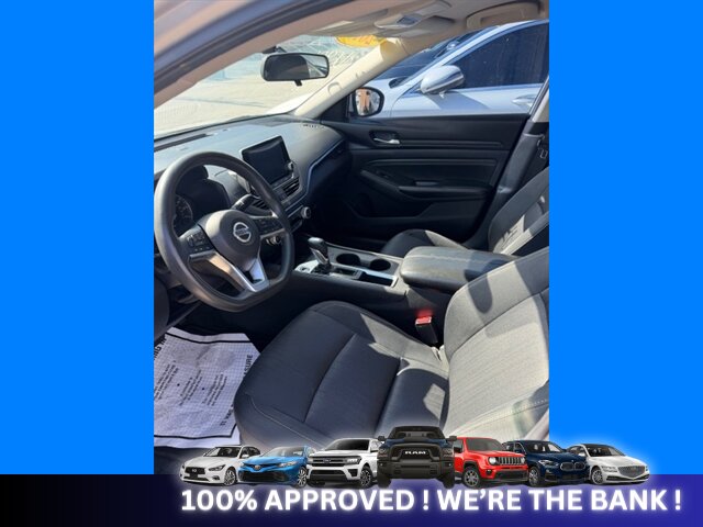 2019 Nissan Altima 2.5 S   - Photo 6 - Naples, FL 34112