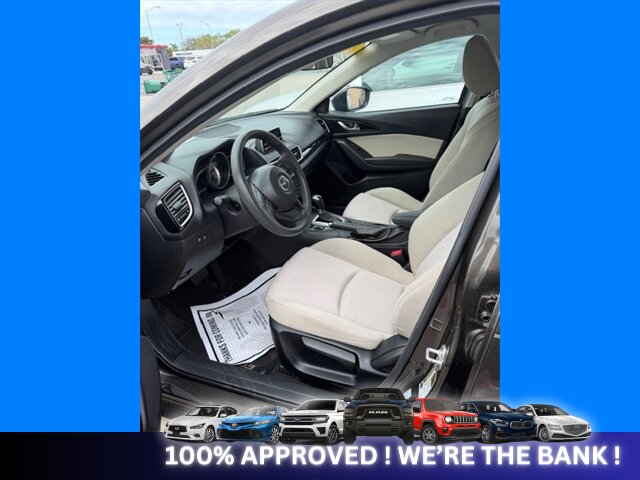 2014 Mazda Mazda3 i Sport - Photo 7 - Naples, FL 34112