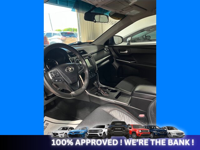 2017 Toyota Camry XSE   - Photo 6 - Naples, FL 34112