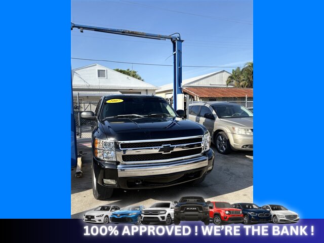 2007 Chevrolet Silverado 1500 Work Truck   - Photo 9 - Naples, FL 34112
