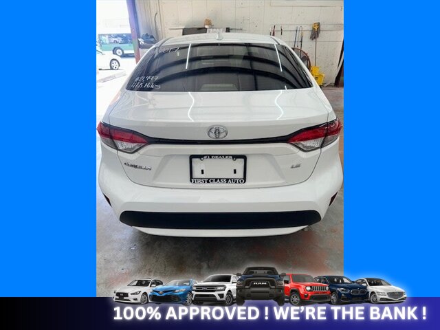2022 Toyota Corolla LE - Photo 11 - Naples, FL 34112