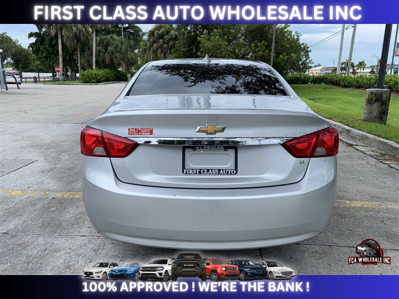 2019 Chevrolet Impala LT   - Photo 4 - Naples, FL 34112