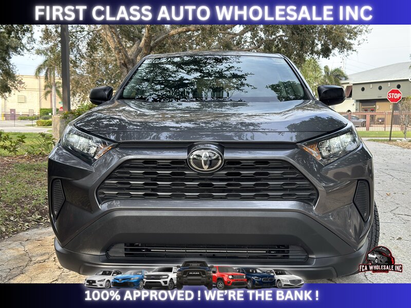 2022 Toyota RAV4 LE   - Photo 2 - Naples, FL 34112