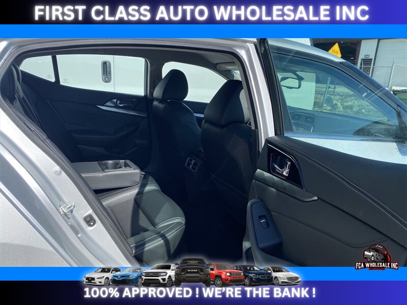 2019 Nissan Maxima 3.5 SV   - Photo 7 - Naples, FL 34112