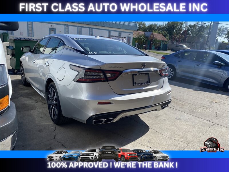 2019 Nissan Maxima 3.5 SV   - Photo 4 - Naples, FL 34112