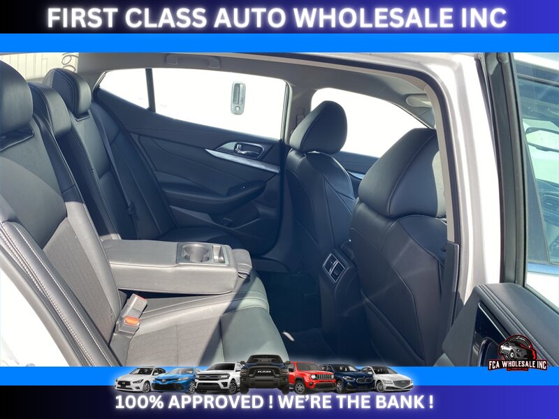 2019 Nissan Maxima 3.5 SV   - Photo 8 - Naples, FL 34112