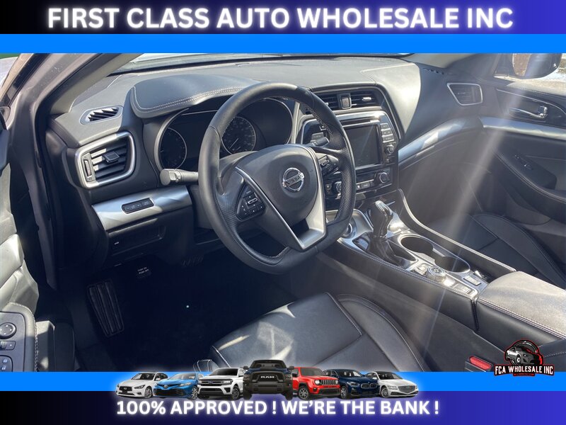 2019 Nissan Maxima 3.5 SV   - Photo 10 - Naples, FL 34112