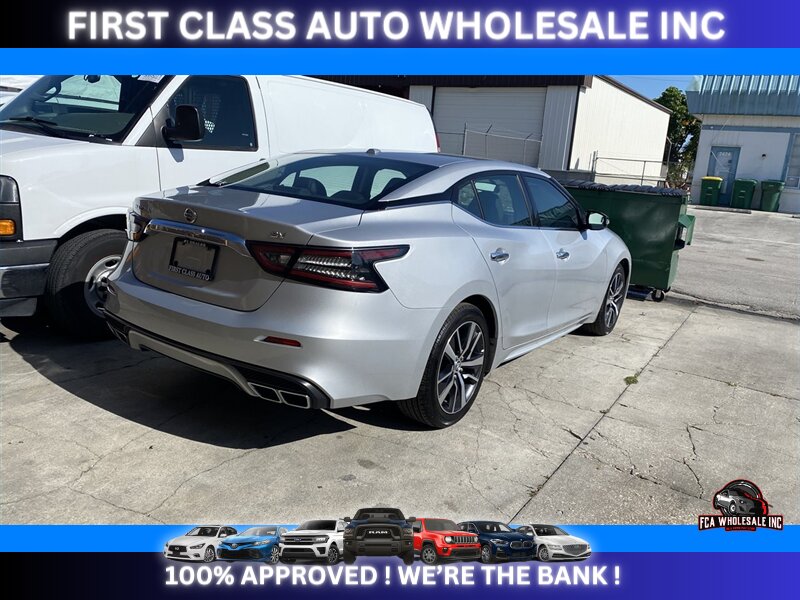 2019 Nissan Maxima 3.5 SV   - Photo 6 - Naples, FL 34112