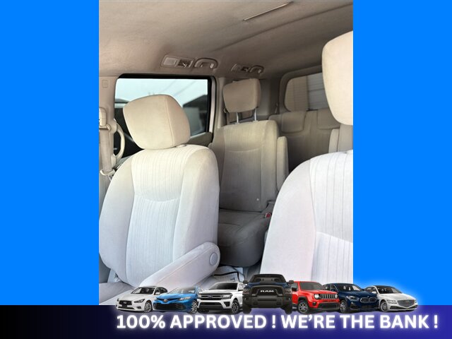 2017 Nissan Quest S - Photo 2 - Naples, FL 34112