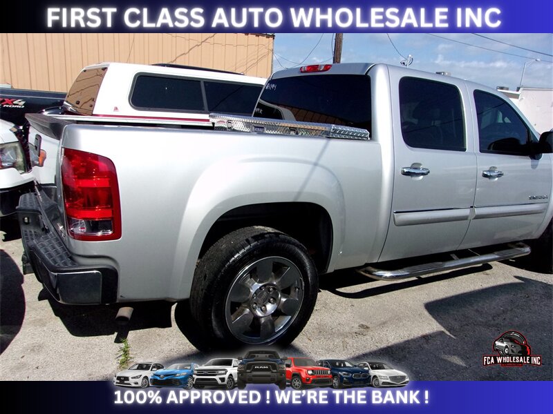 2011 GMC LIGHT DUTY Sierra 1500 SLE   - Photo 4 - Naples, FL 34112