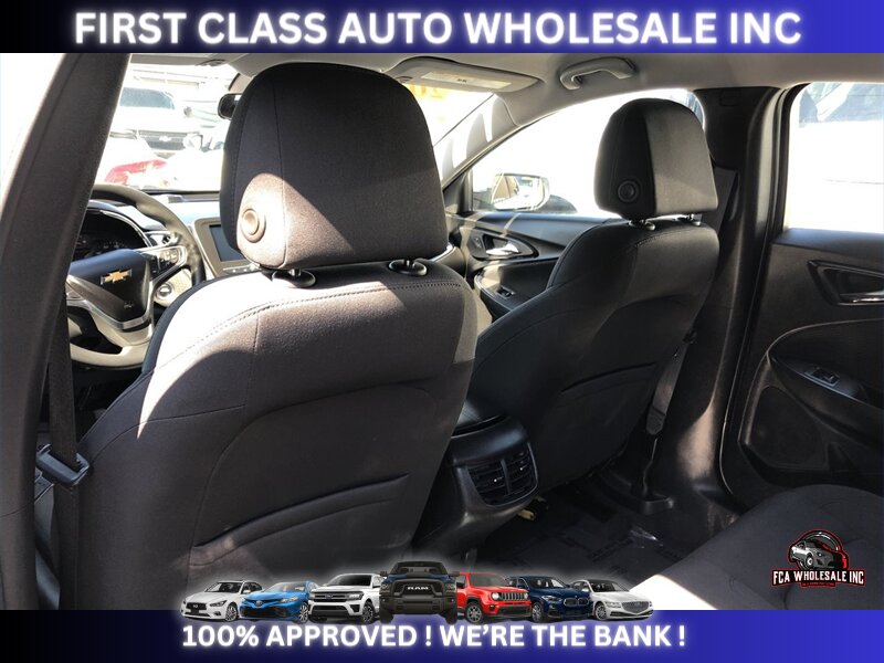 2018 Chevrolet Malibu LT - Photo 7 - Naples, FL 34112