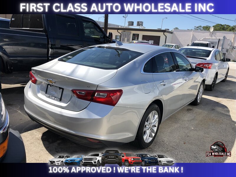 2018 Chevrolet Malibu LT - Photo 3 - Naples, FL 34112