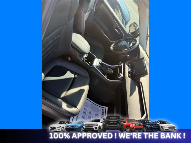 2022 Toyota RAV4 XLE Premium   - Photo 7 - Naples, FL 34112