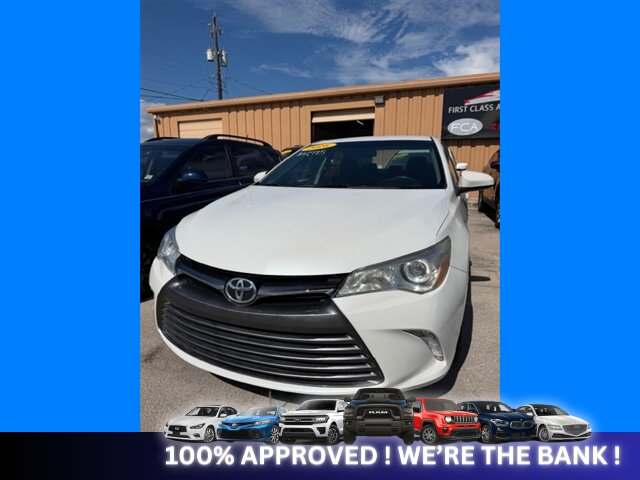 2016 Toyota Camry SE  