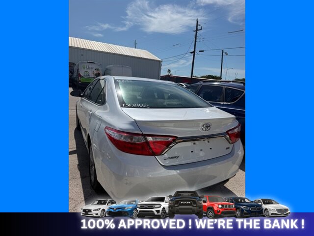 2016 Toyota Camry SE   - Photo 3 - Naples, FL 34112