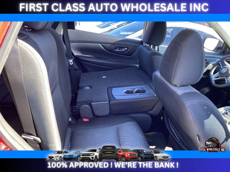2017 Nissan Rogue S   - Photo 6 - Naples, FL 34112