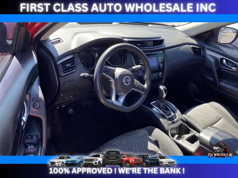 2017 Nissan Rogue S   - Photo 9 - Naples, FL 34112