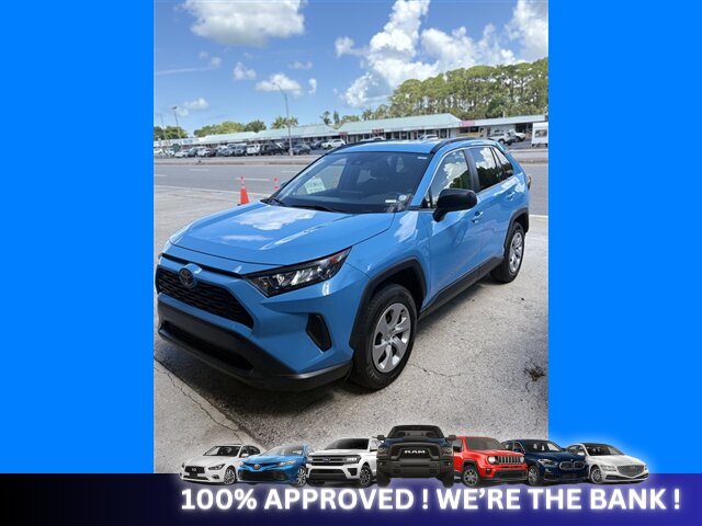 2021 Toyota RAV4 LE  