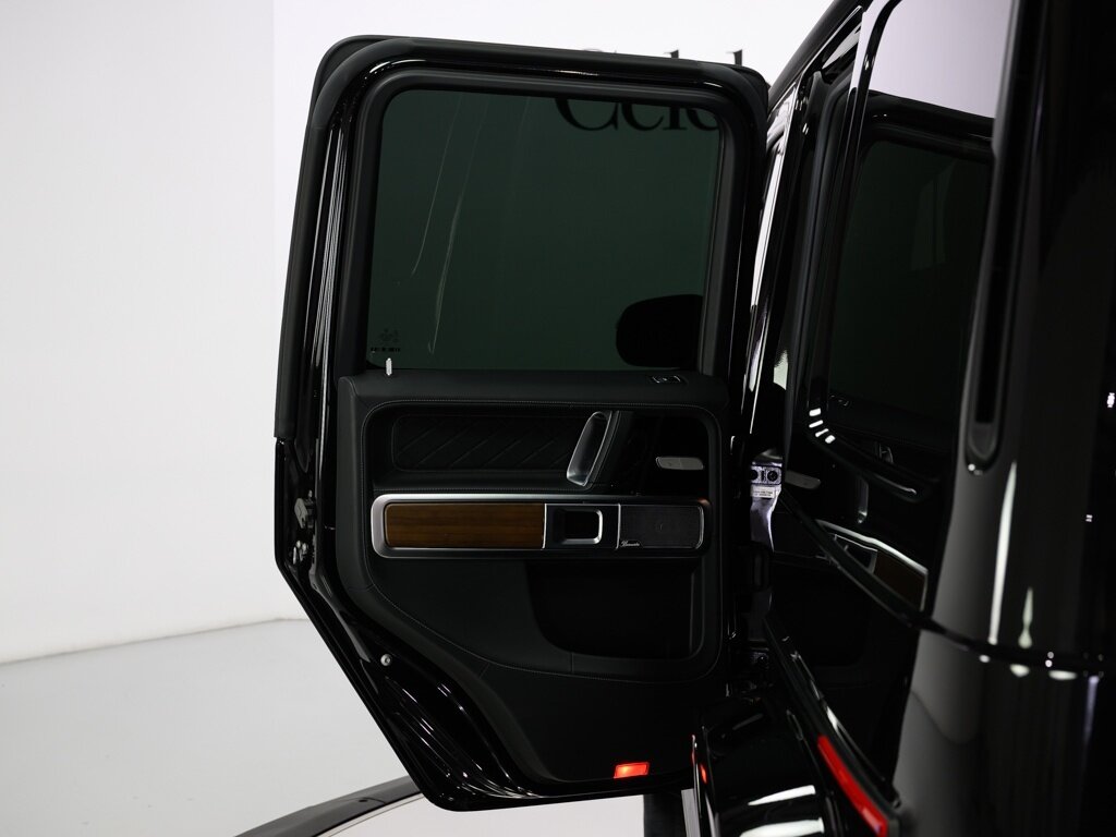 2019 Mercedes-Benz AMG G63 Exclusive Interior Pkg - Photo 40 - Sarasota, FL 34243