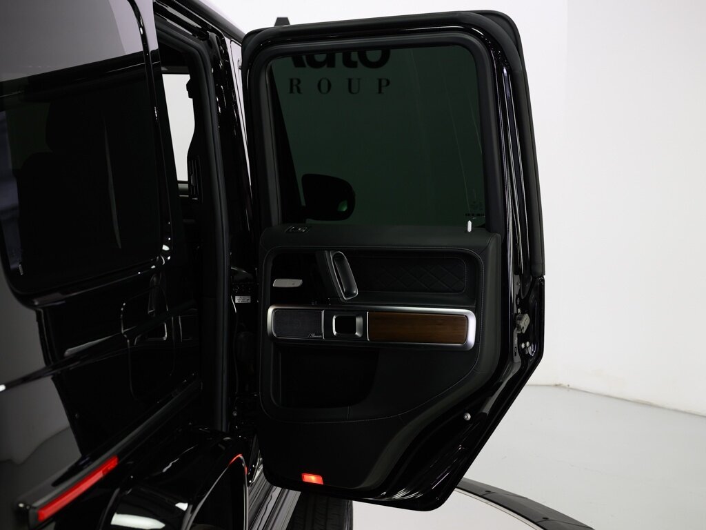 2019 Mercedes-Benz AMG G63 Exclusive Interior Pkg - Photo 41 - Sarasota, FL 34243