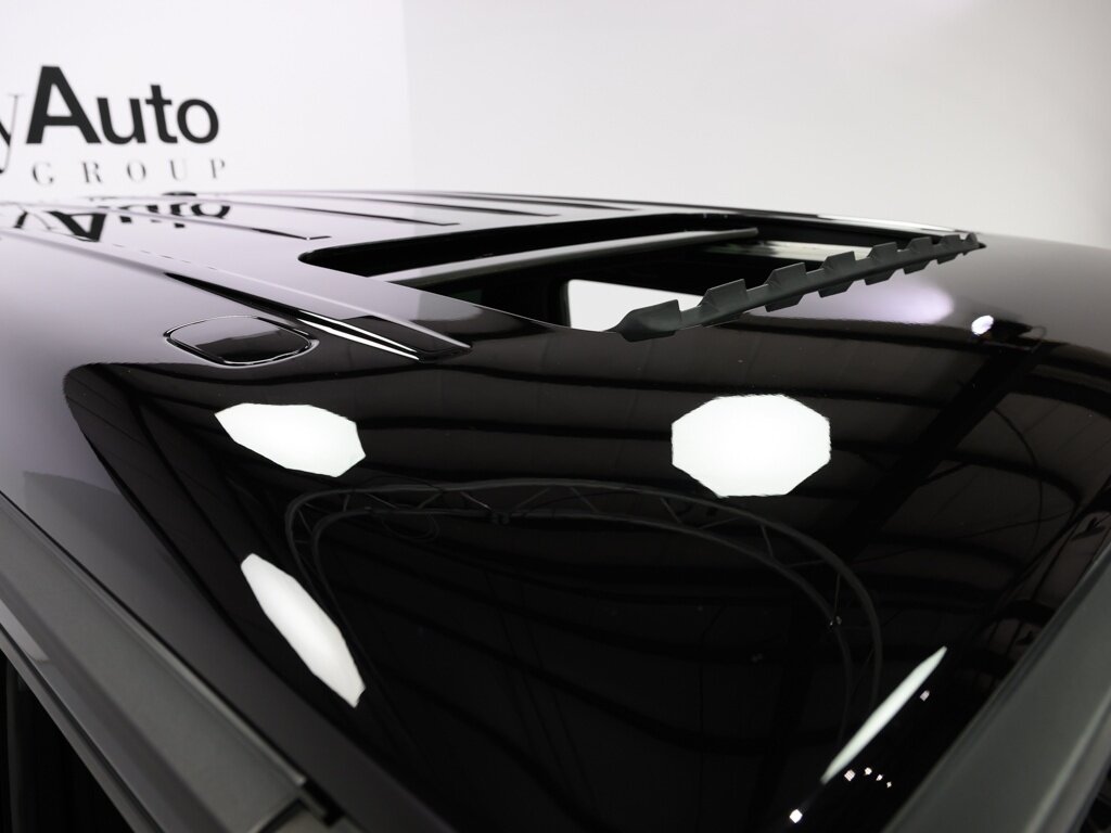 2019 Mercedes-Benz AMG G63 Exclusive Interior Pkg - Photo 32 - Sarasota, FL 34243
