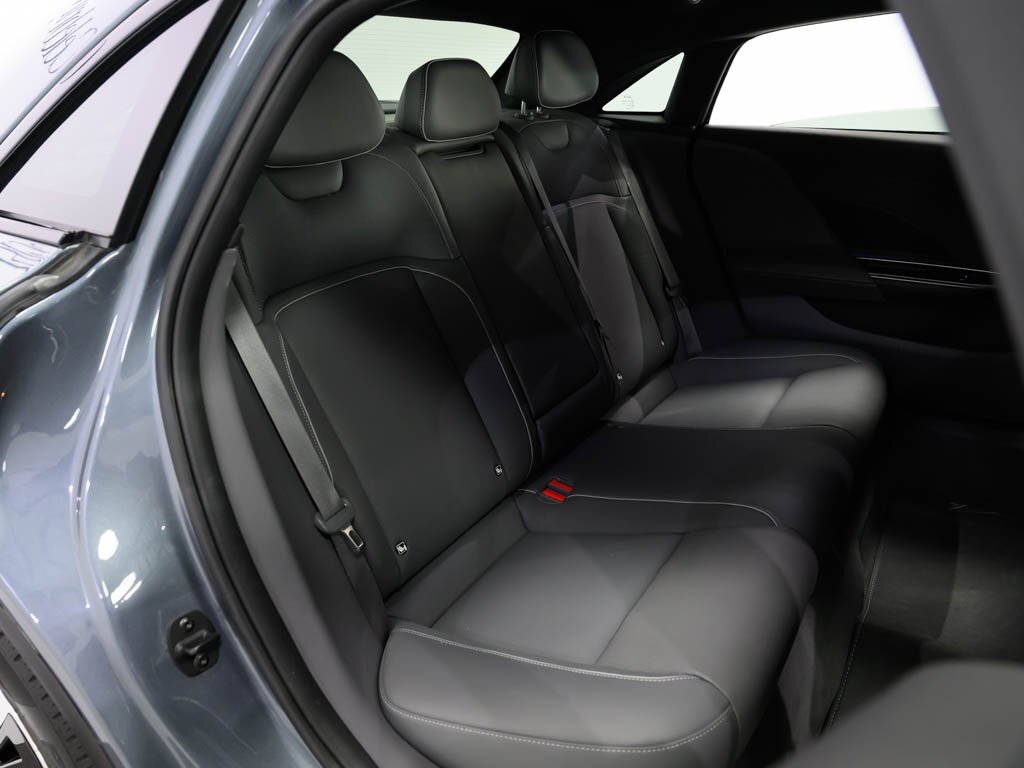 2024 Lucid Air Touring   - Photo 42 - Sarasota, FL 34243