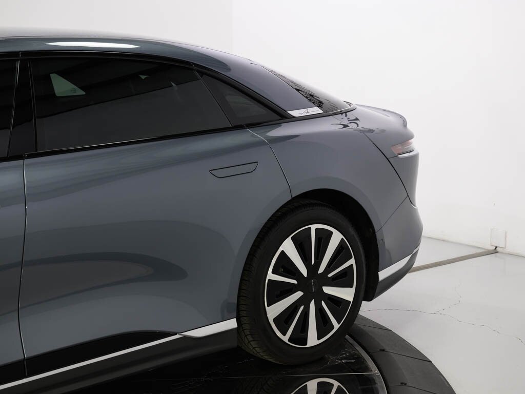 2024 Lucid Air Touring   - Photo 29 - Sarasota, FL 34243