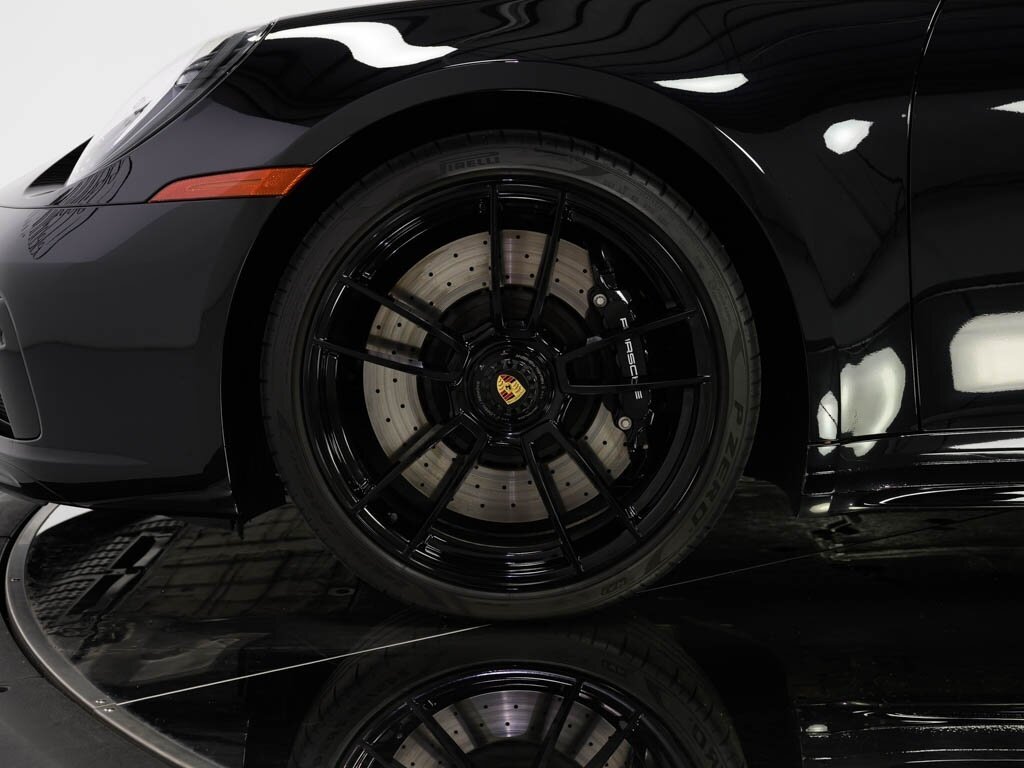 2022 Porsche 911 Carrera 4 GTS 7-Speed Manual Transmission - Photo 34 - Sarasota, FL 34243