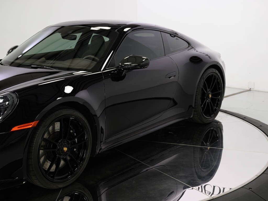 2022 Porsche 911 Carrera 4 GTS 7-Speed Manual Transmission - Photo 14 - Sarasota, FL 34243