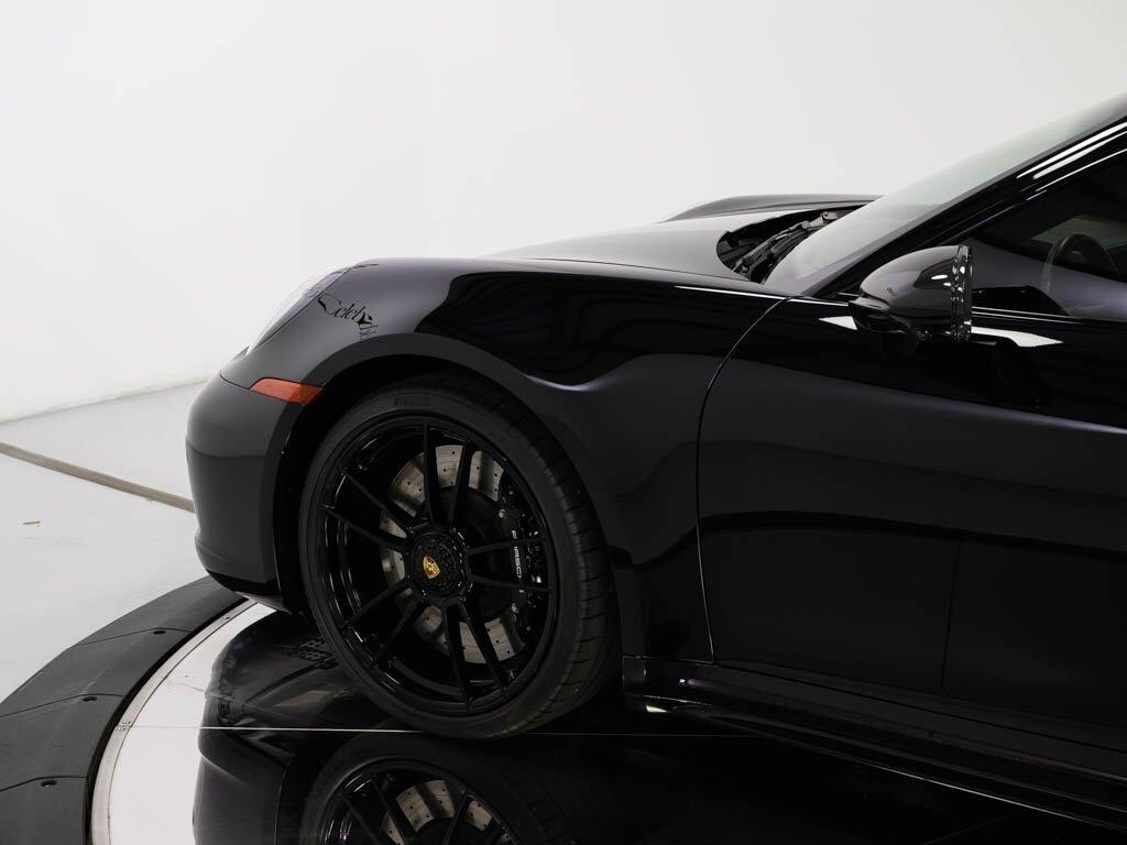 2022 Porsche 911 Carrera 4 GTS 7-Speed Manual Transmission - Photo 18 - Sarasota, FL 34243