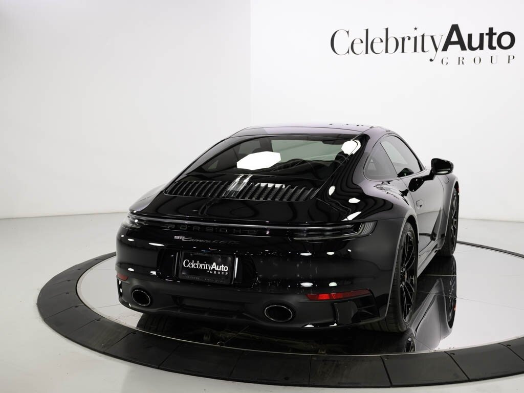 2022 Porsche 911 Carrera 4 GTS 7-Speed Manual Transmission - Photo 28 - Sarasota, FL 34243