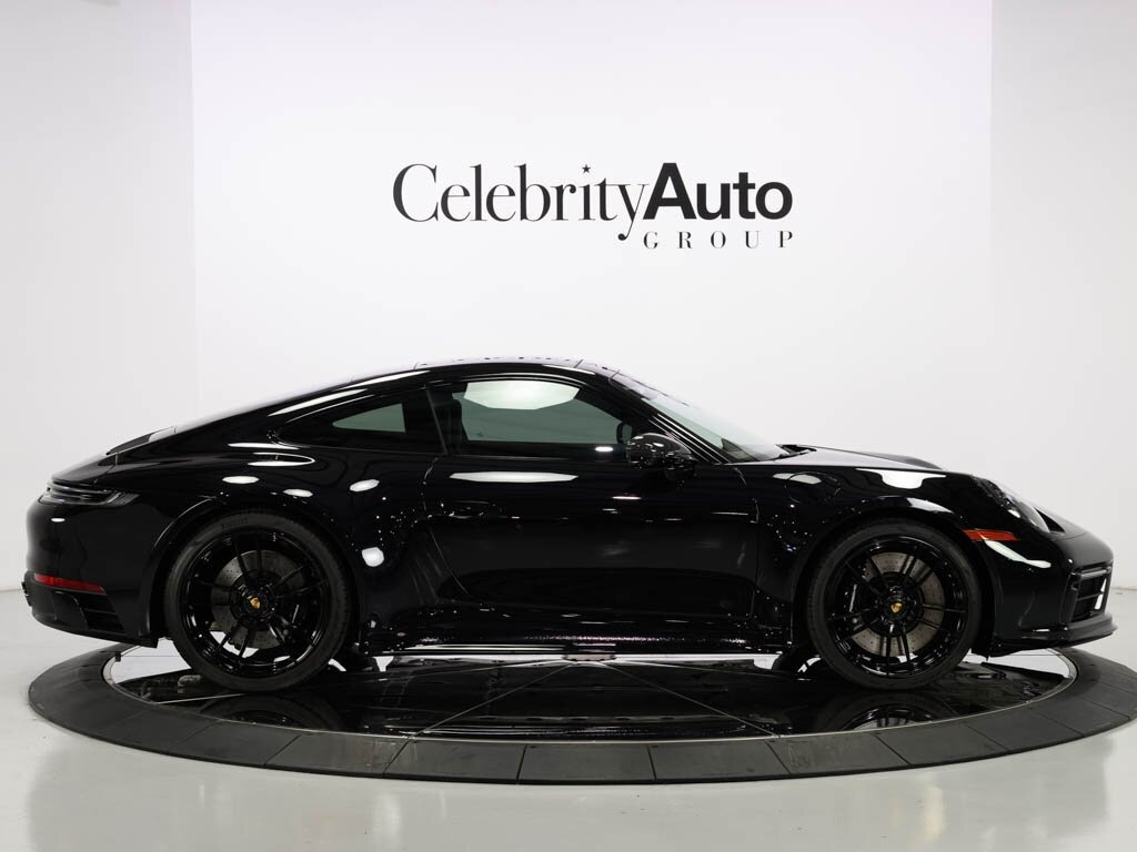 2022 Porsche 911 Carrera 4 GTS 7-Speed Manual Transmission - Photo 8 - Sarasota, FL 34243