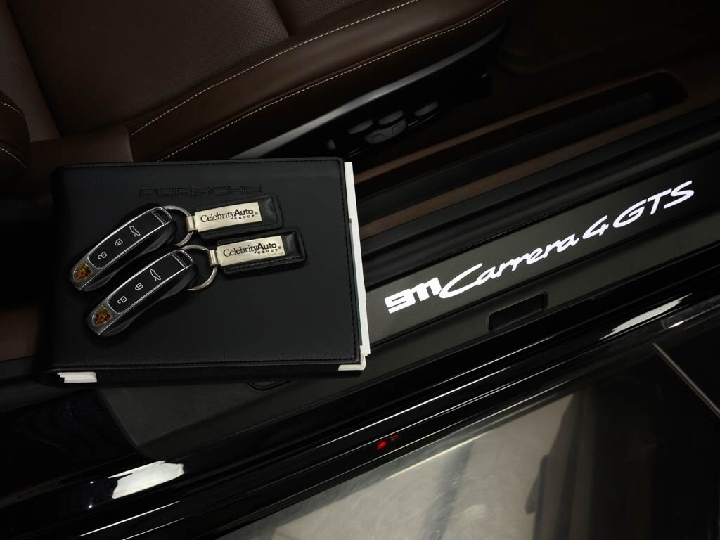 2022 Porsche 911 Carrera 4 GTS 7-Speed Manual Transmission - Photo 59 - Sarasota, FL 34243