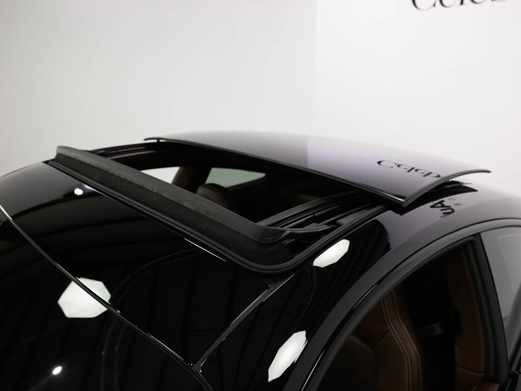 2022 Porsche 911 Carrera 4 GTS 7-Speed Manual Transmission - Photo 31 - Sarasota, FL 34243