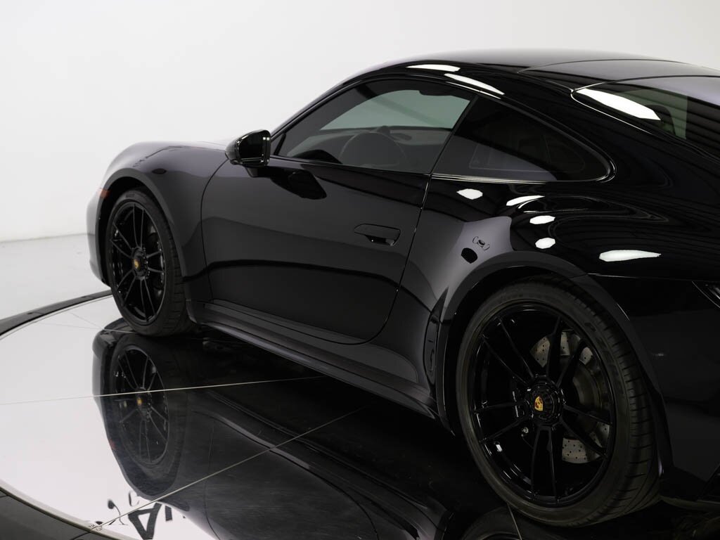 2022 Porsche 911 Carrera 4 GTS 7-Speed Manual Transmission - Photo 25 - Sarasota, FL 34243