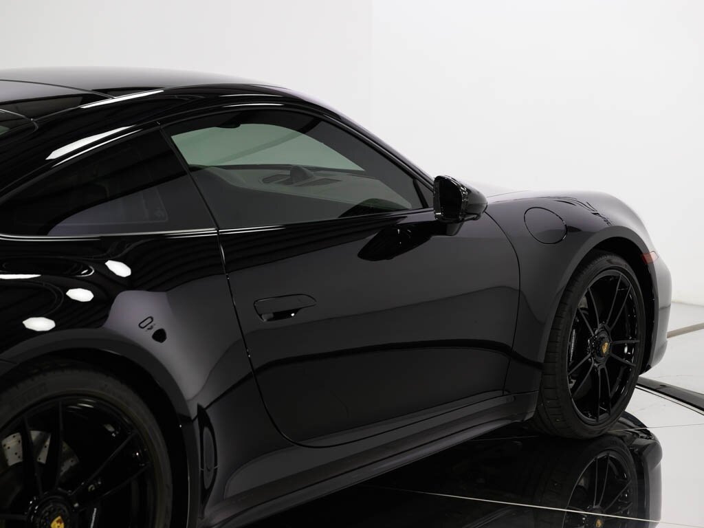 2022 Porsche 911 Carrera 4 GTS 7-Speed Manual Transmission - Photo 26 - Sarasota, FL 34243